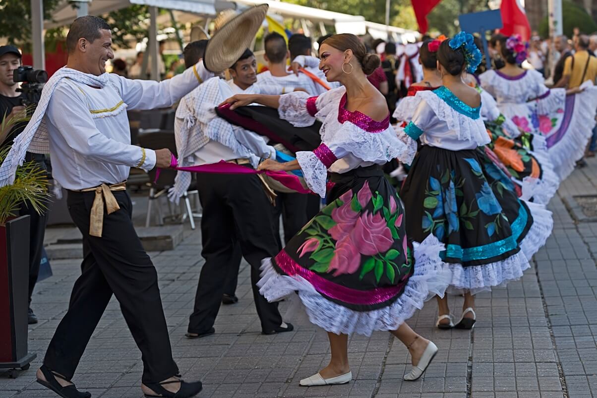 10 Tradiciones Y Costumbres De Baja California Sur (México)